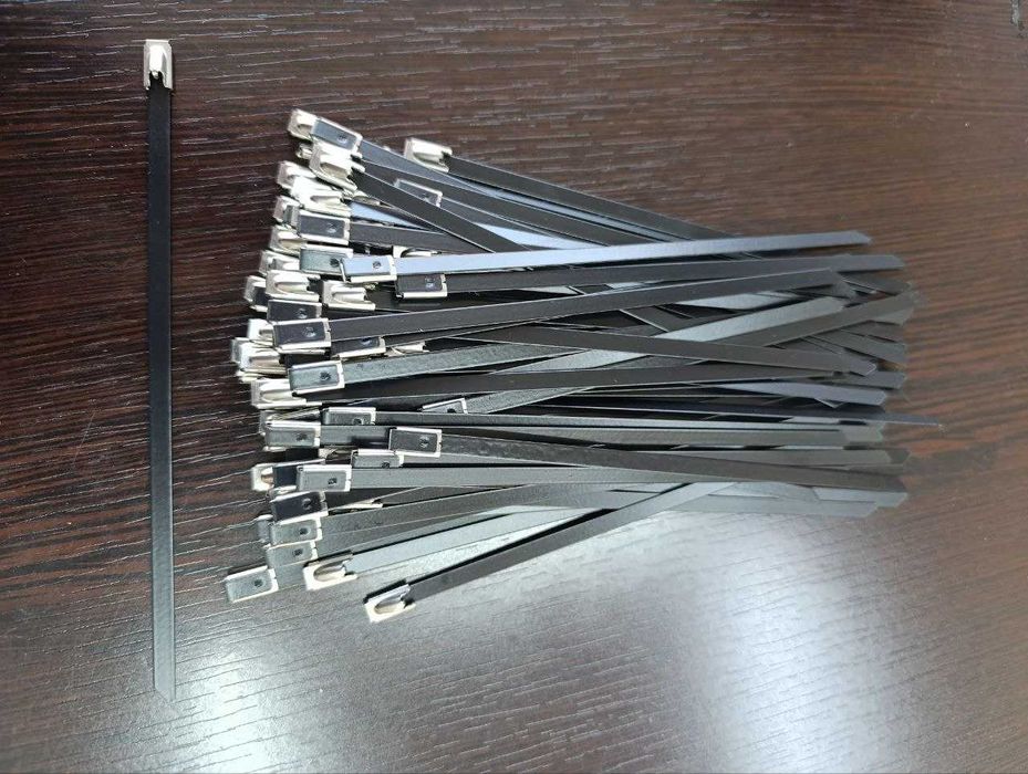 Стяжной хомут стальной с полимерным покрытием