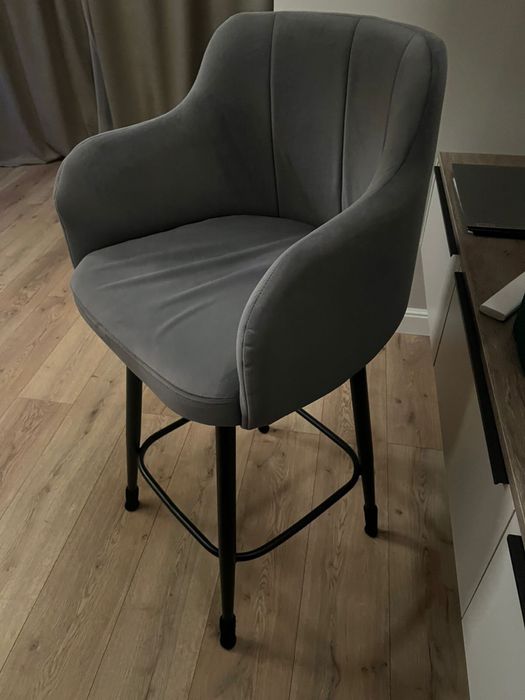 Стулья 3 штуки серые