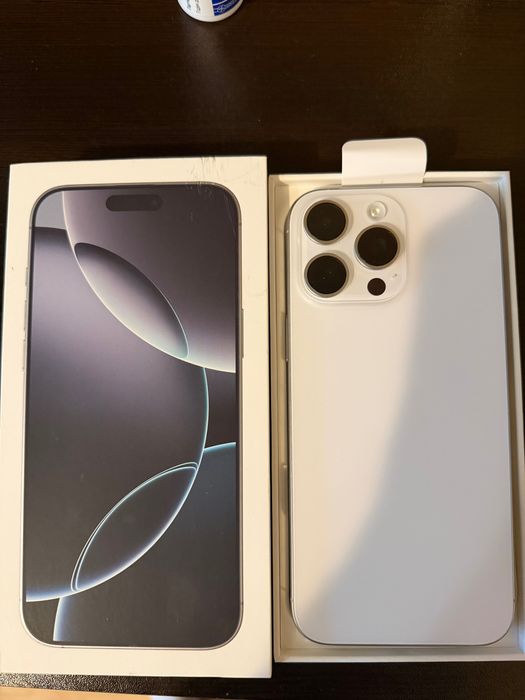 iPhone 16 pro max eSim 256gb