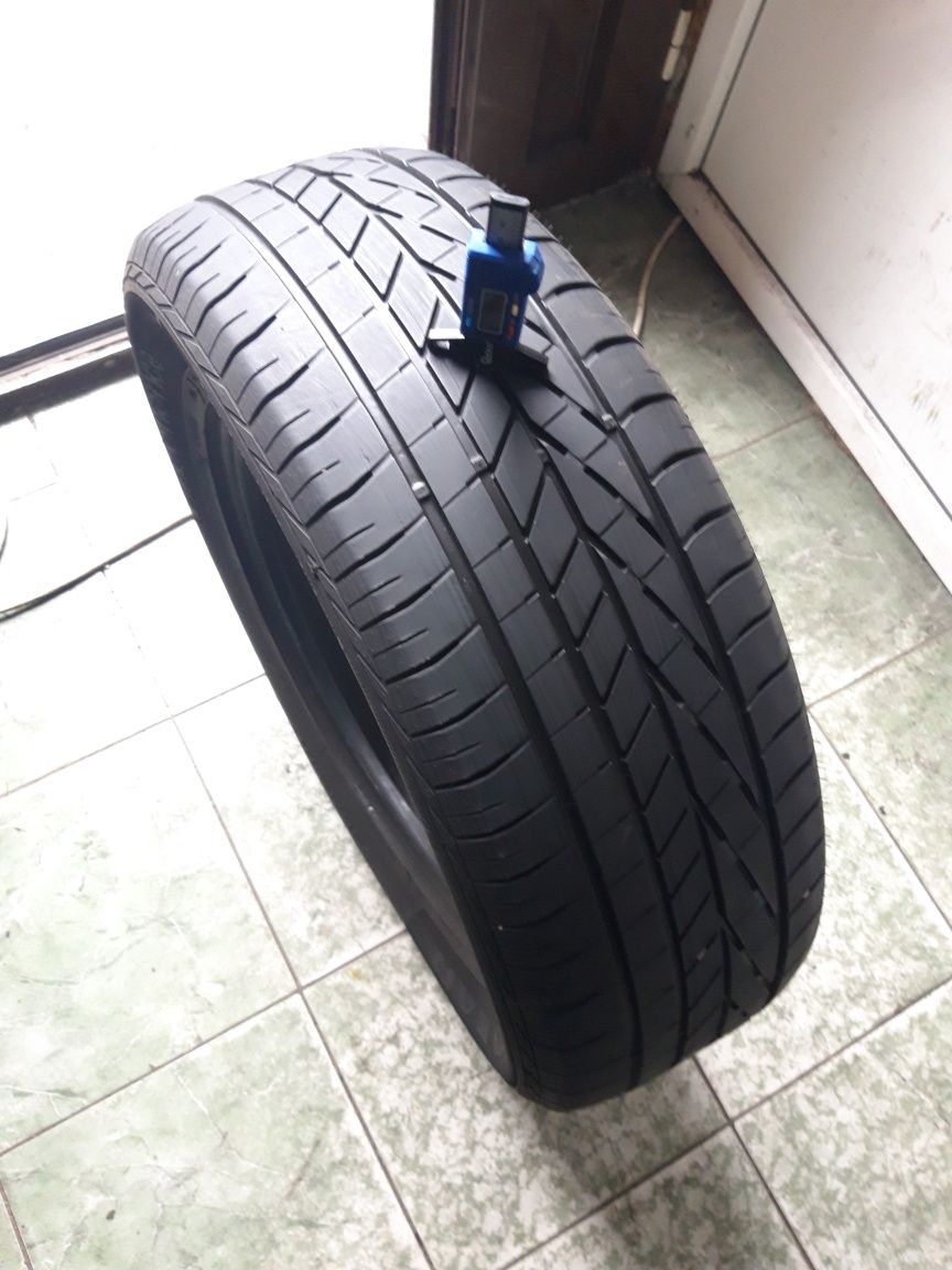 O anvelopa 235/65/17 Goodyear de vara