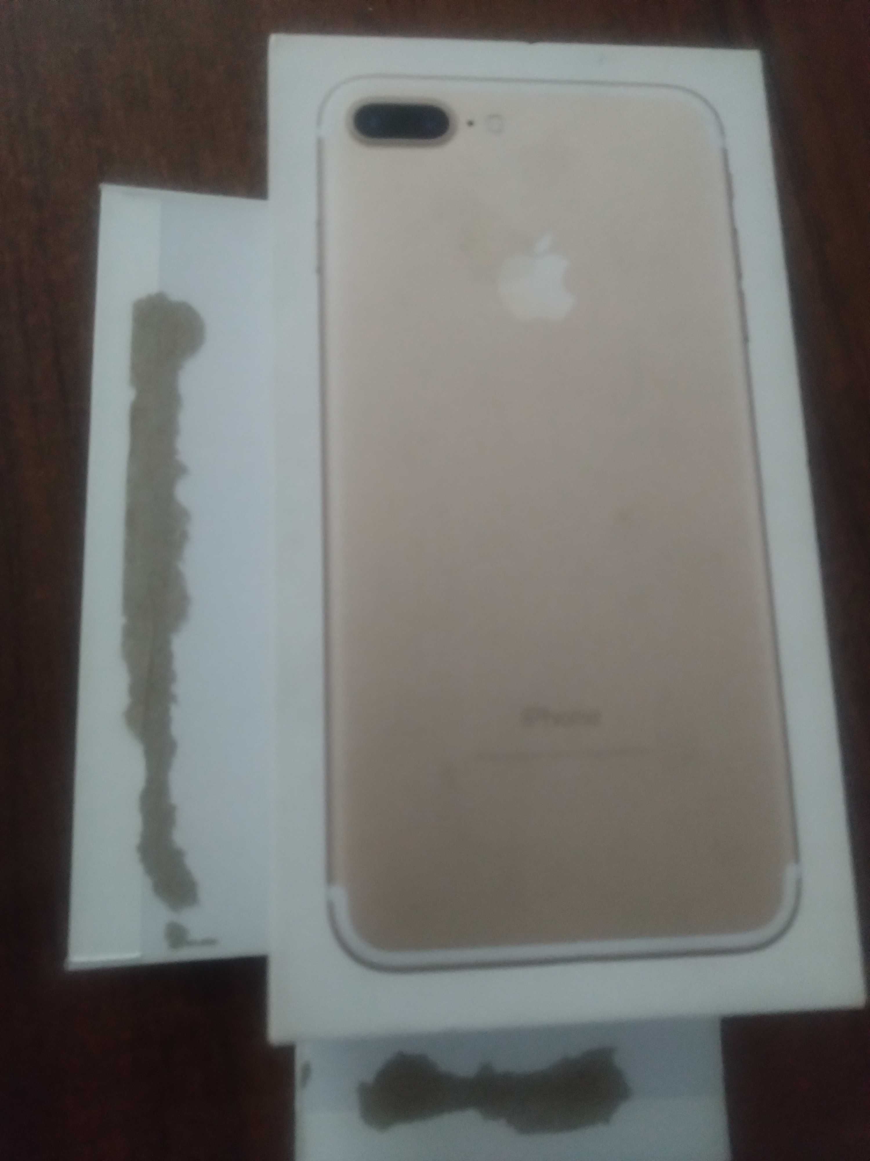 Продам смартфон  IPhone+7 32GB