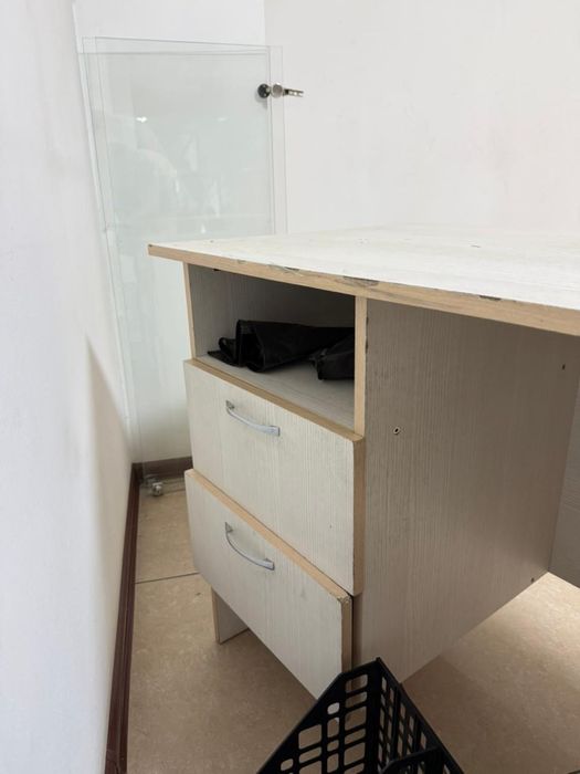 Стол продаем