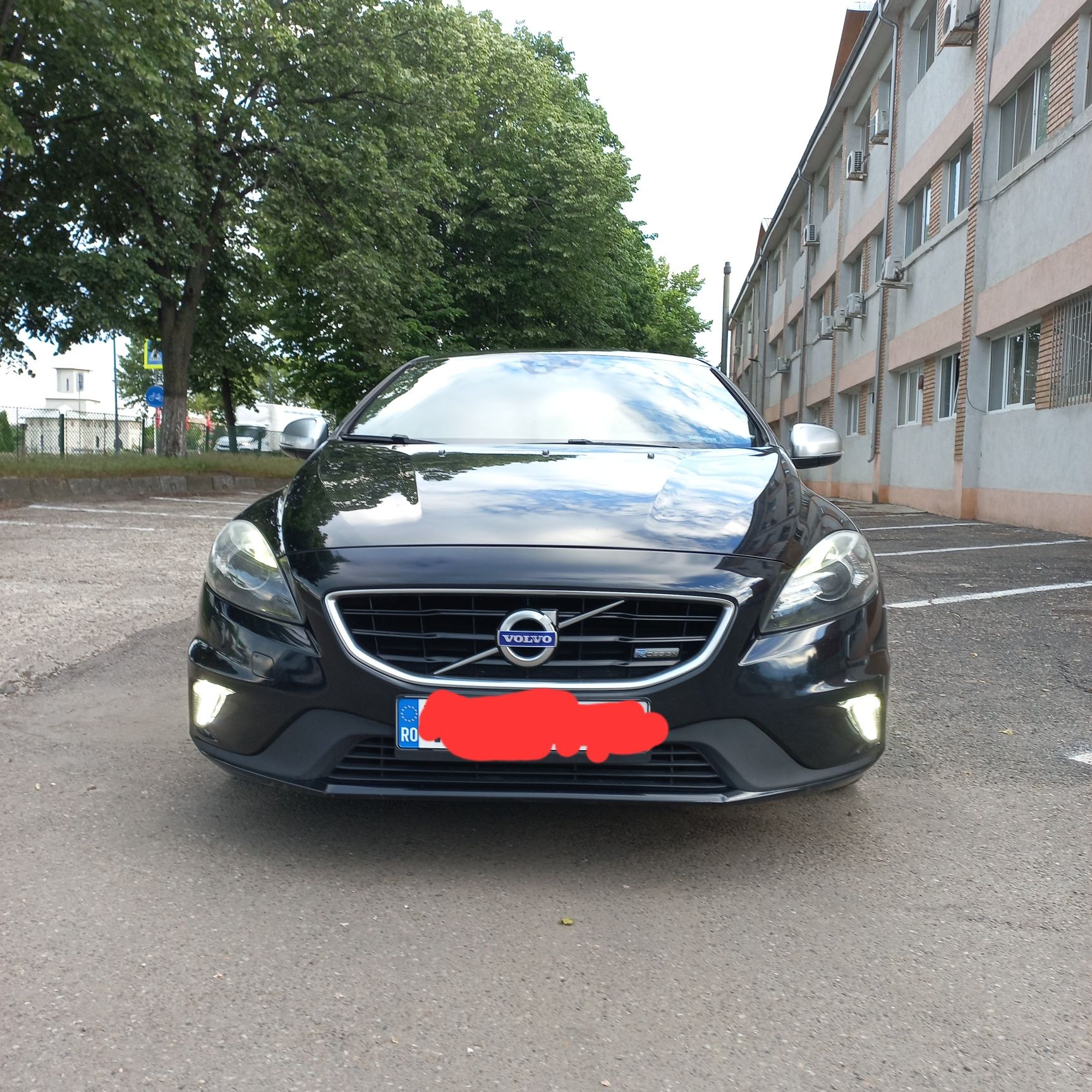 Volvo V40 R Design 2013 1.6 diesel