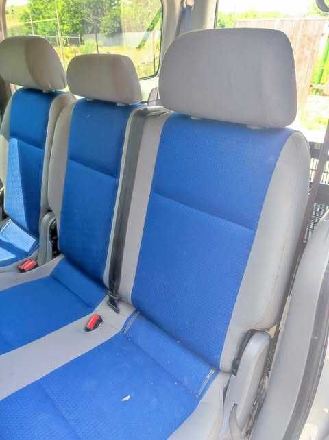 vand vw caddy maxi 7 locuri