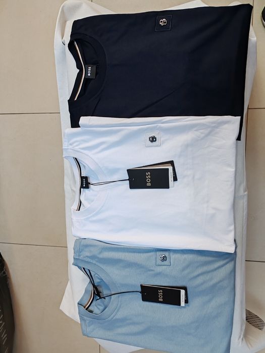 Vind Tricouri original