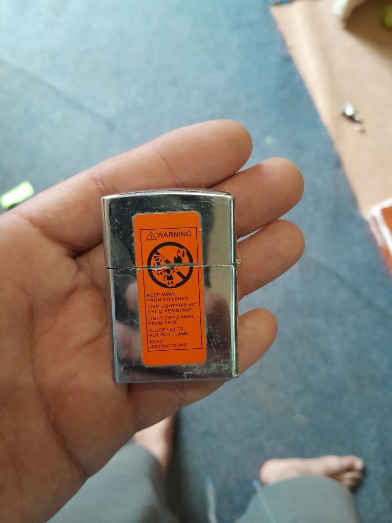 Жагалка zippo анча олдин олинган