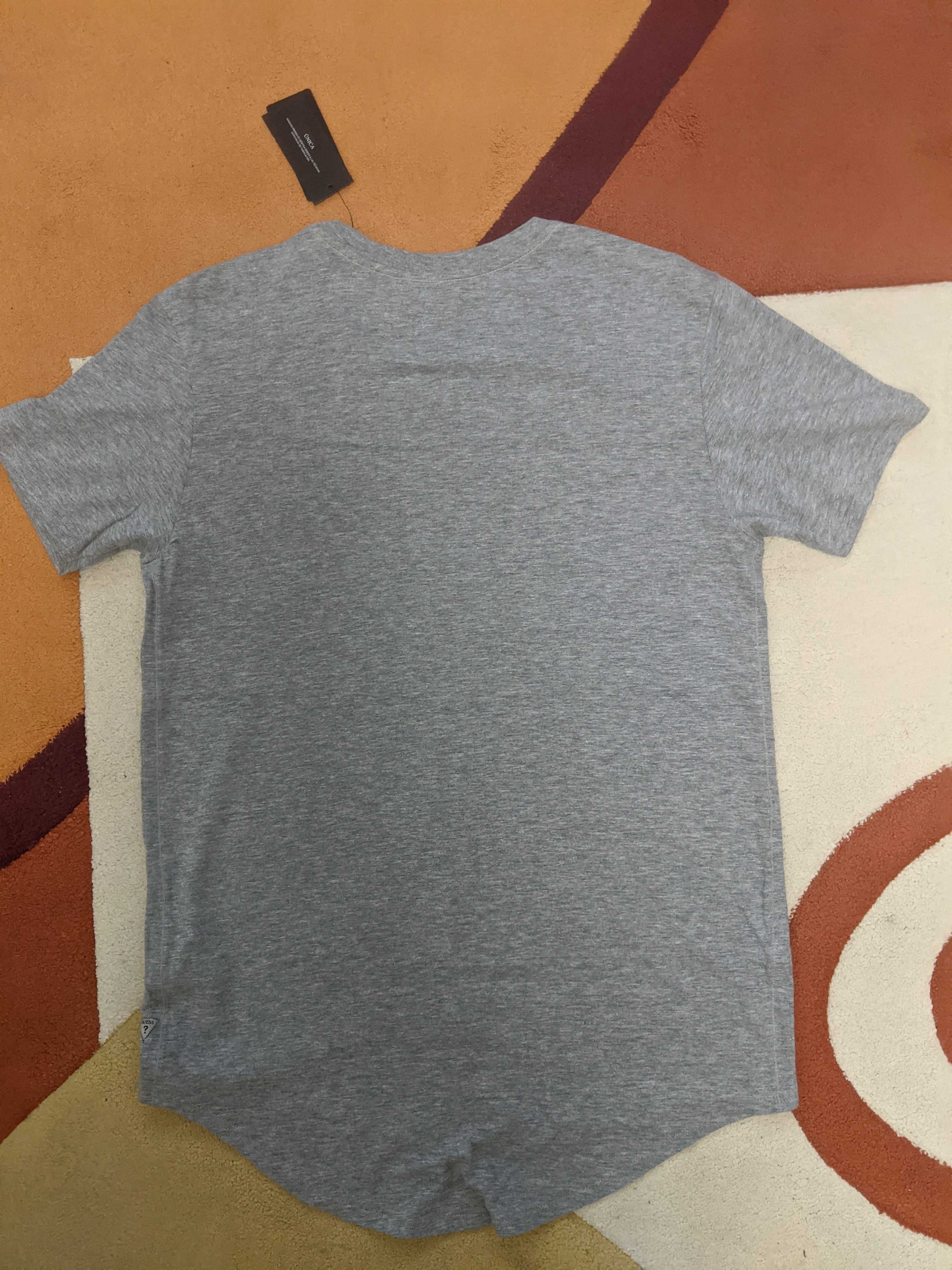 Tricou cu mânecă scurtă GUESS