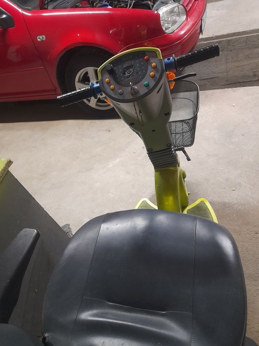 Vând sau schimb Scuter electric