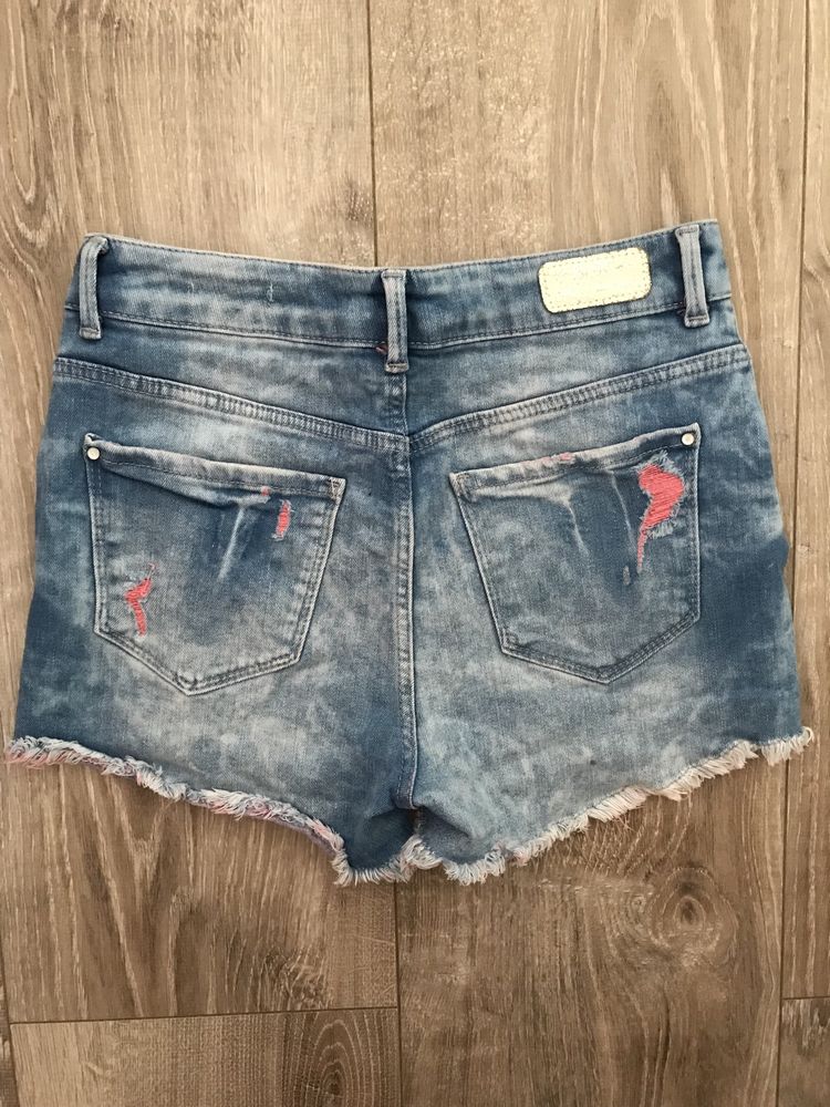 Pantaloni scurți de jeans Bershka nr.34