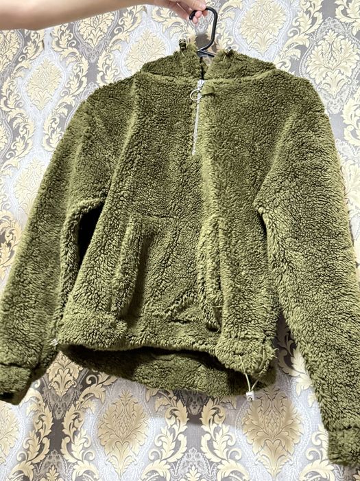 Толстовки продается