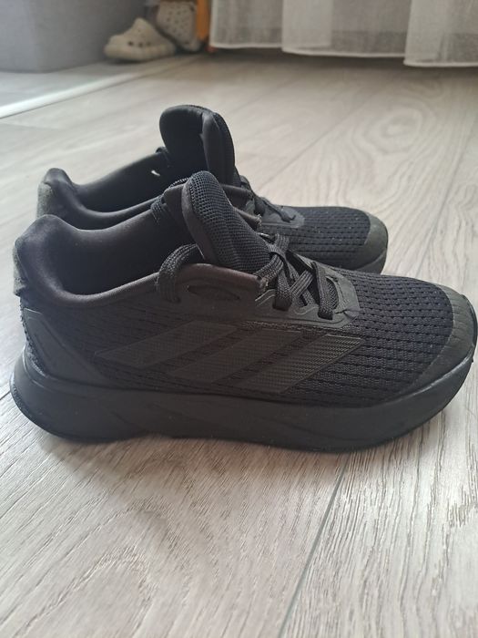 Adidasi adidas marimea 30