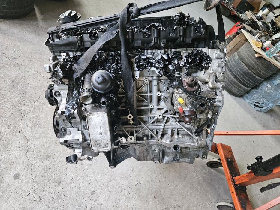 Vând motor BMW N57D30A
