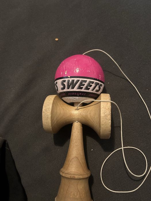 Kendama lotus