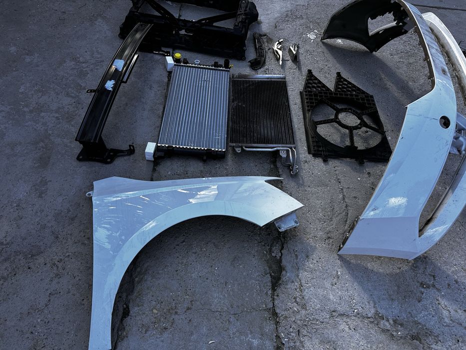 Bară fată.aripă dreapta față radiatoare tragher armstura skoda fabia 3