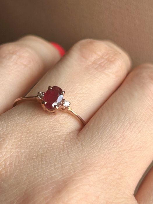 Inel aur 14 k cu rubin si diamante