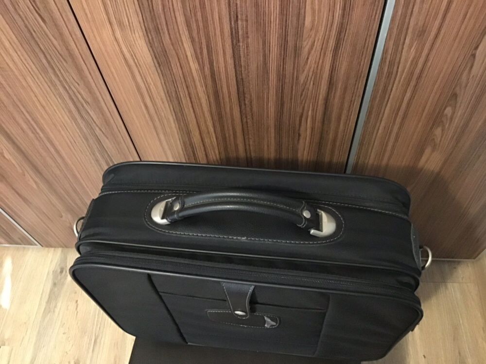 Луксозен бизнес куфар Samsonite Aviator II куфарче чанта за лаптоп