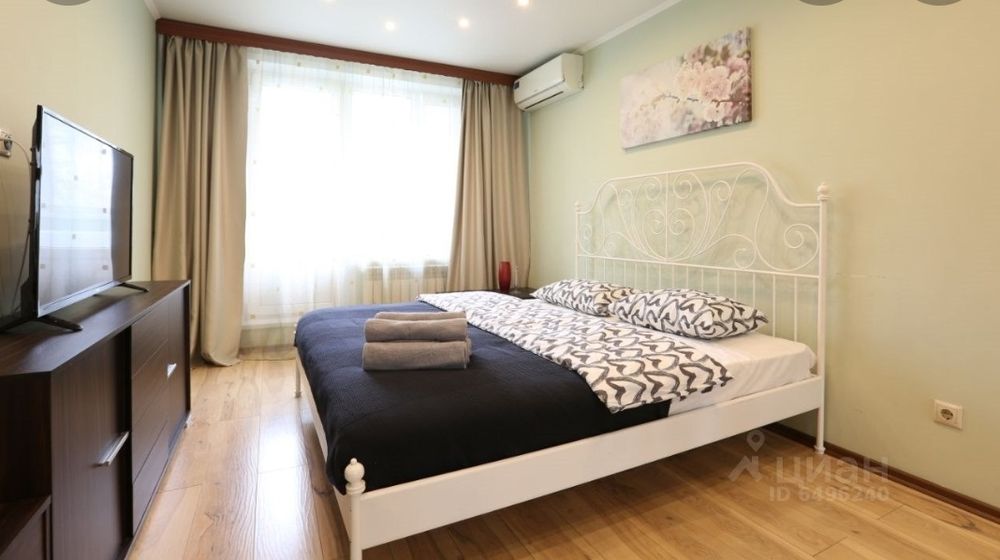 Сдам посуточно 1 комнатную квартиру Встреча Абылайхана 7 поликлиника