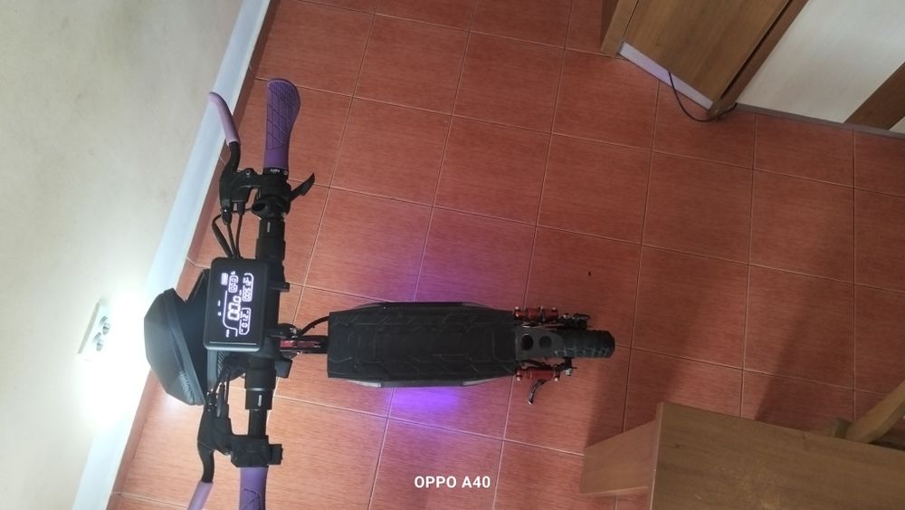 Vând trotinetă electrică