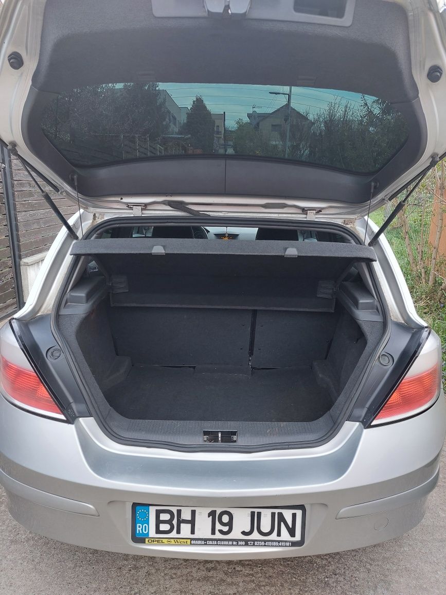 Vând Opel Astra H 1.6 Twinport,benzina,105 Cp