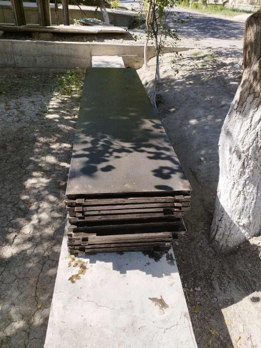 Апалавка Лар сотилади