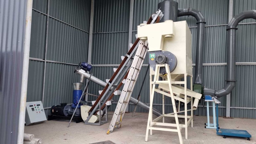 Linii Peleți Industriale de Vanzare - Capacități 200 / 300 / 450 kg/h