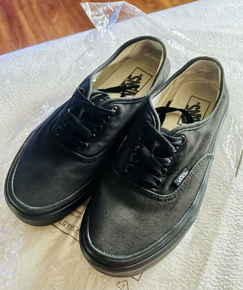 Tenesi Vans Authentic Negri, Marime 39