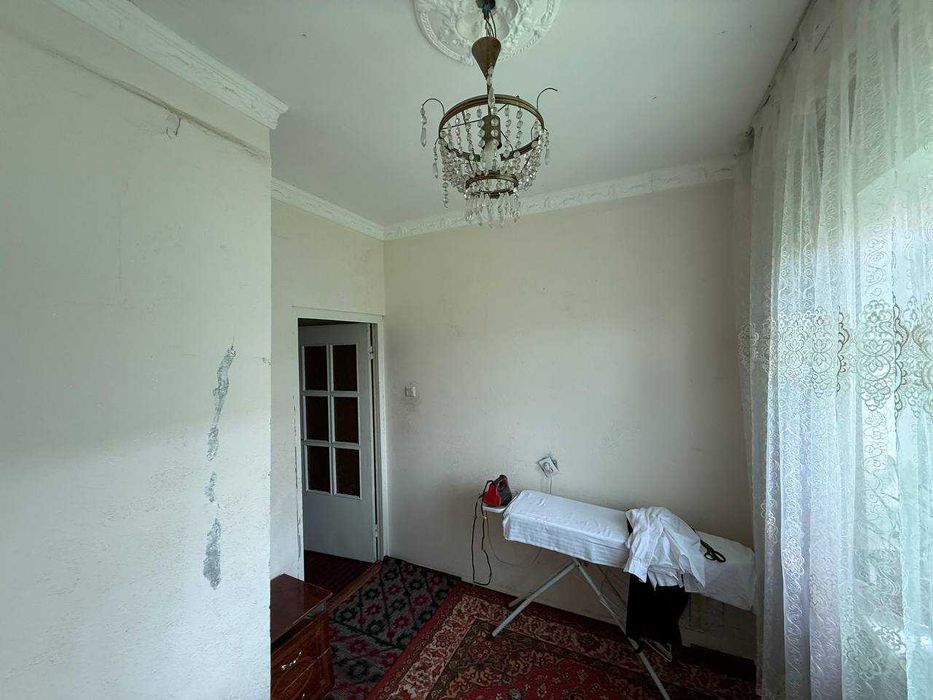 Коракамиш 1 хона сотилади яхши ремонт кириб яшашга таййор