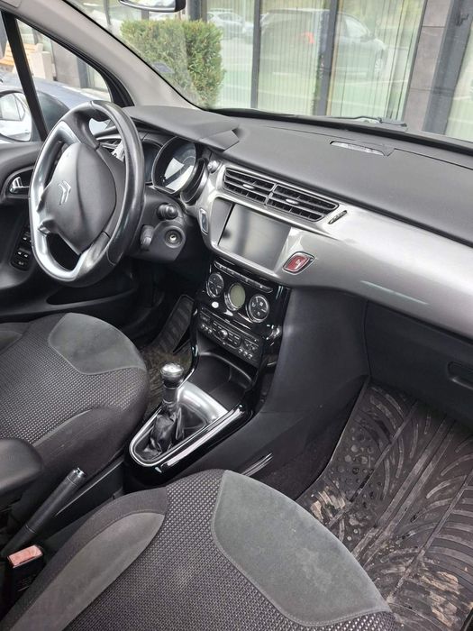 Продавам Citroen C3