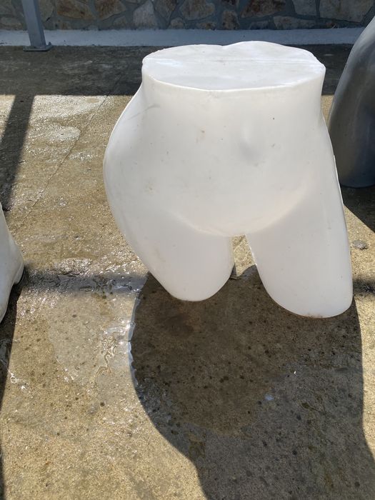 Търговско оборудване за магазин за дрехи , рафтове, колонки