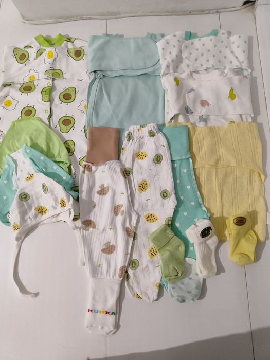 Сумка в роддом, подгузники, одежда для новорожденных