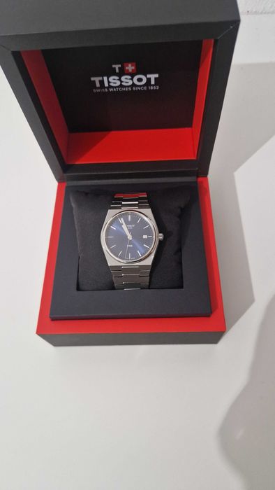 Часовник Tissot PRX