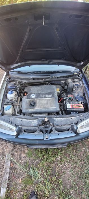 ГОЛФ 4 2001Г. 1.6 16v 105К.С НА ЧАСТИ
