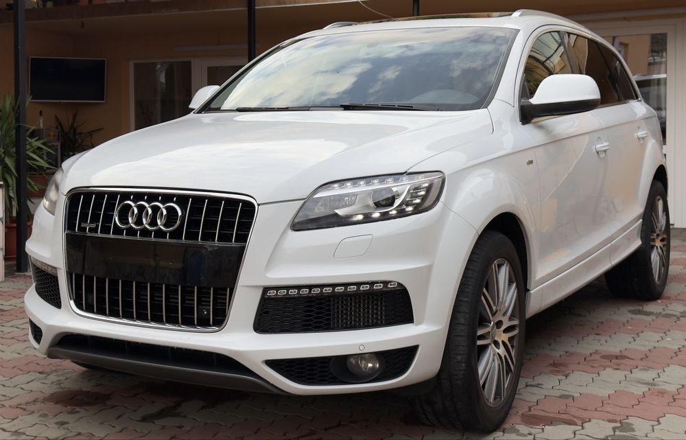 Audi Q7 S-Line 3.0TDI 245cp