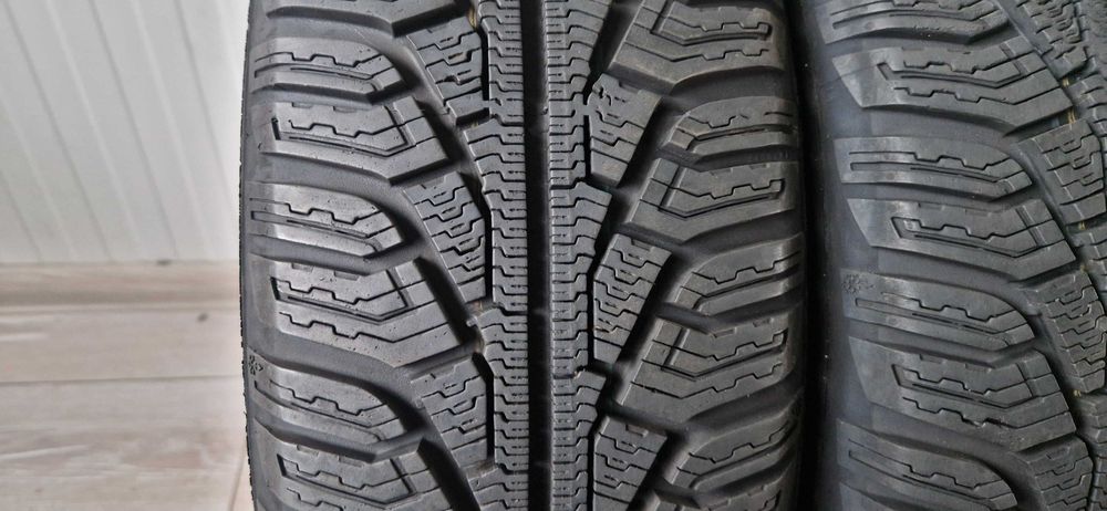 Зимни гуми 185/60/R15 Uniroyal