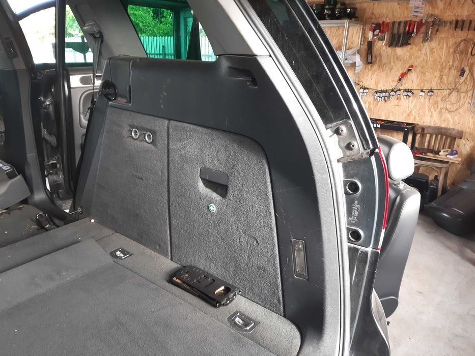 Parasolare Panouri laterale si mocheta portbagaj vw touareg 7L NFL FL