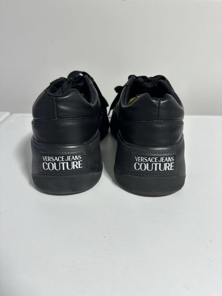 Сникърси Versace