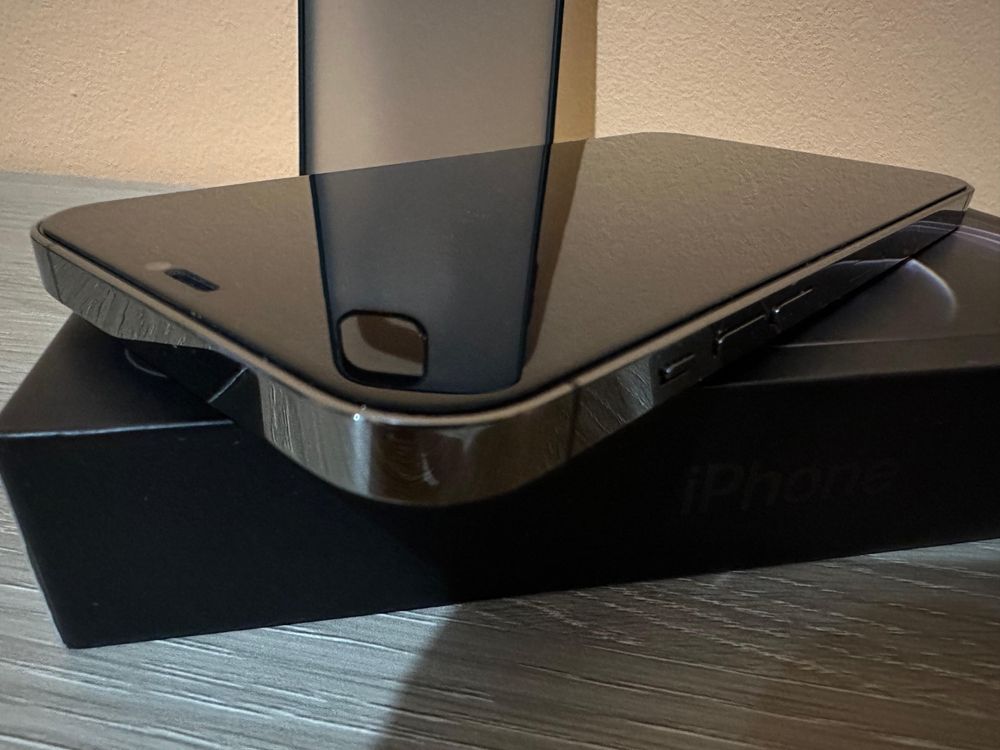 Продам Iphone 12 pro max 256 Graphite