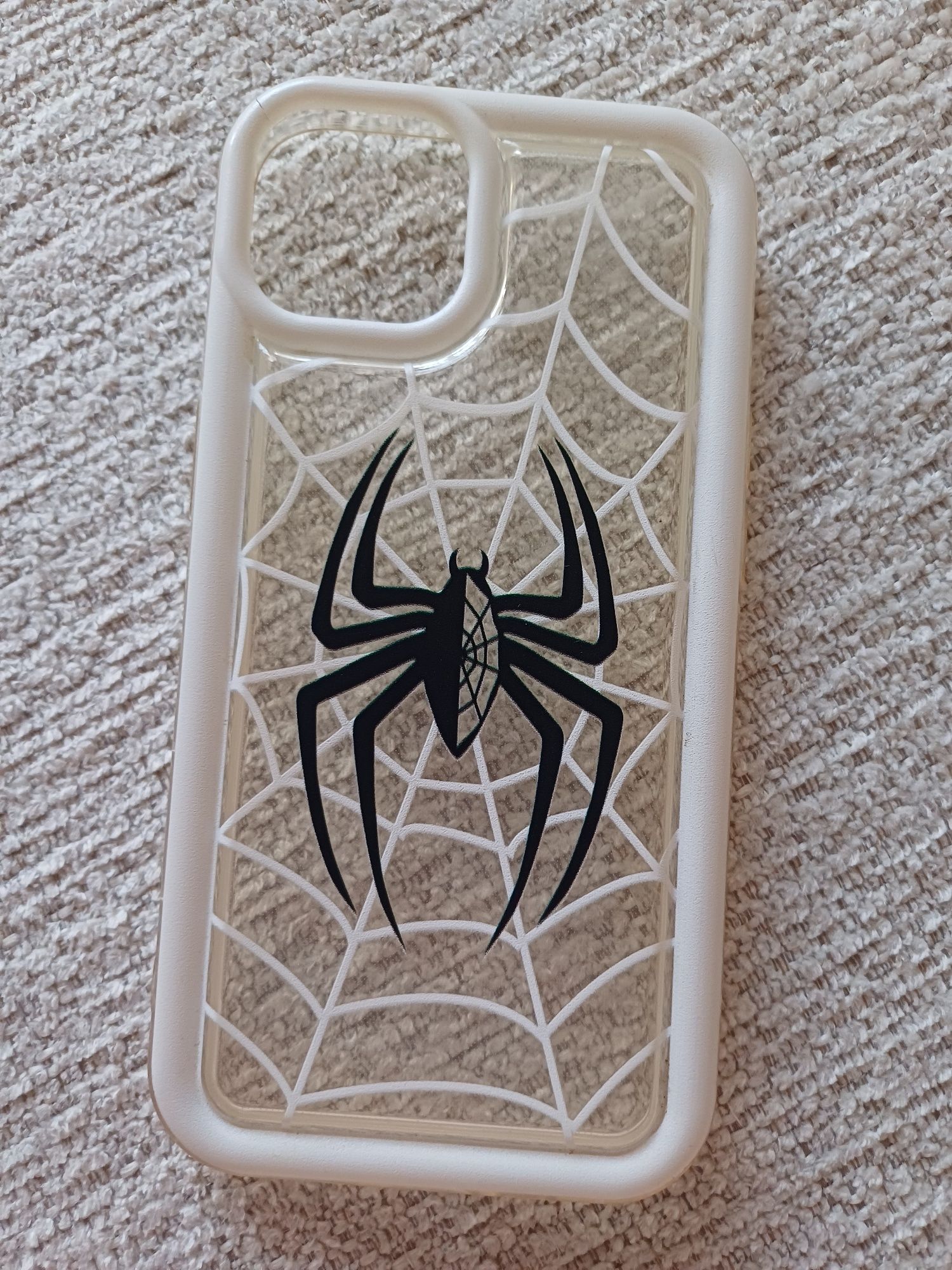 Калъфи за iPhone 14
