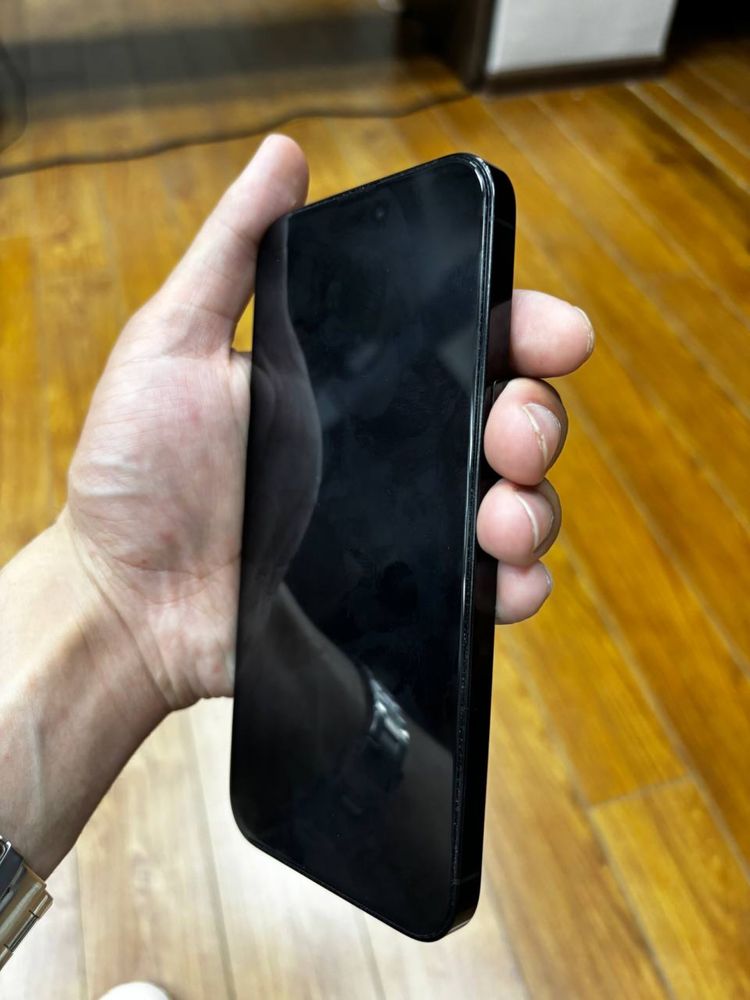 Ayfon 14pro max canada