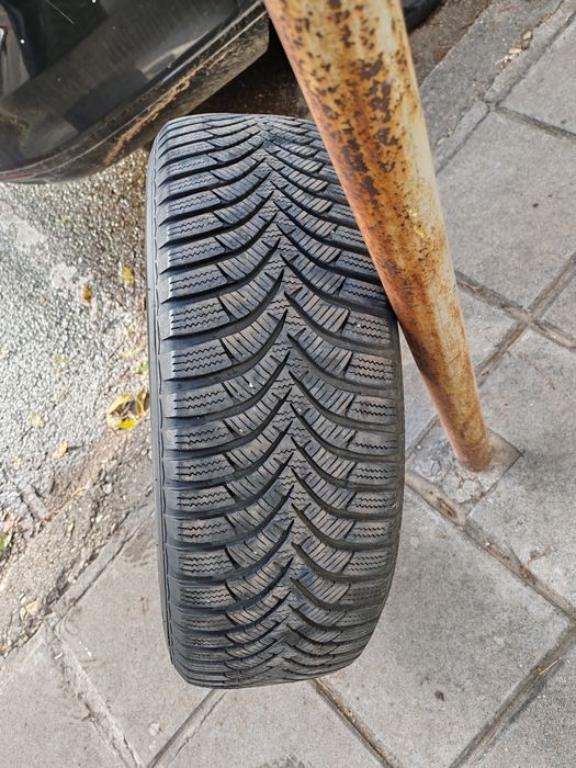 Зимни гуми Ханкук 15