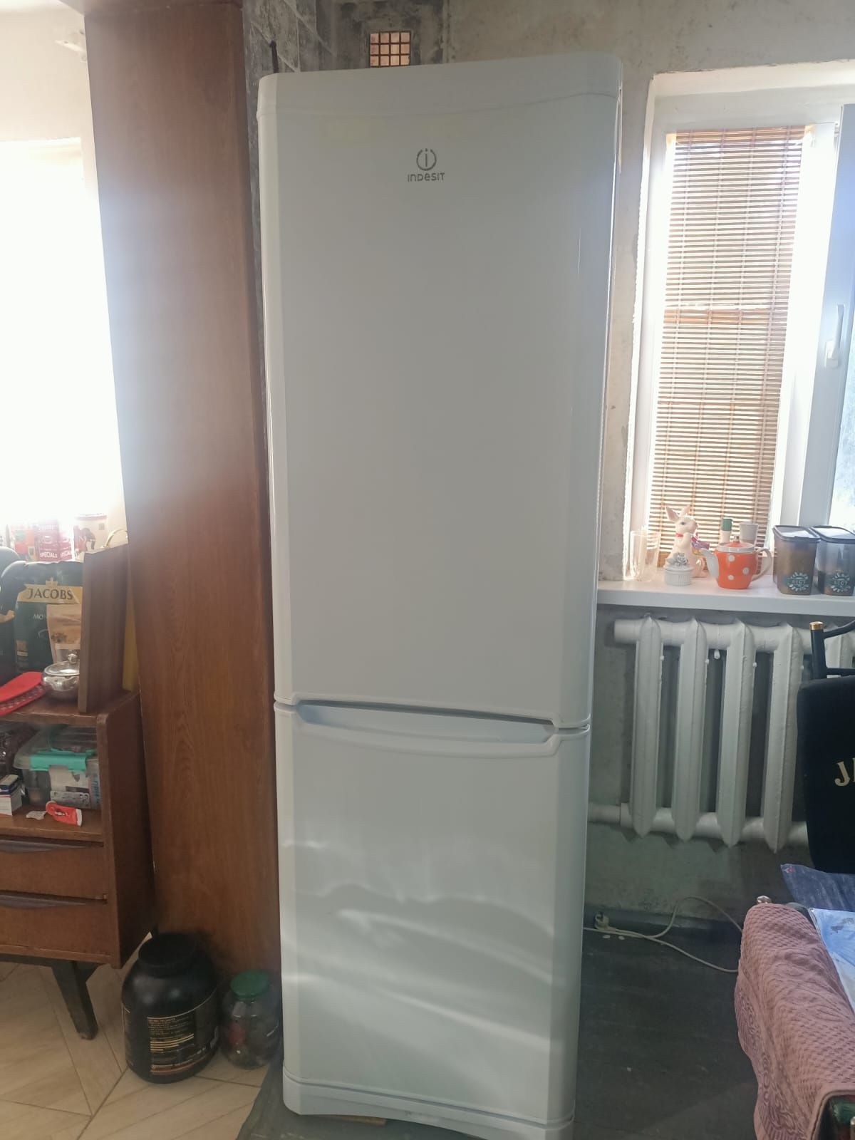 Продам холодильник Индезит