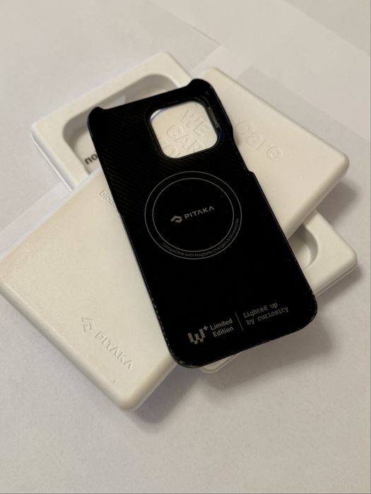 Husa iPhone 14 Pro Max Pitaka Originala