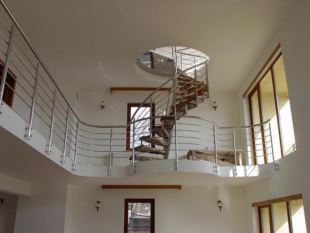 SCARI INTERIOARE - EXTERIOARE / Balustrade INOX - Balustrade Metalice
