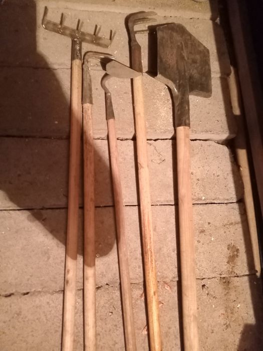 Лопаты, тяпки и т.д