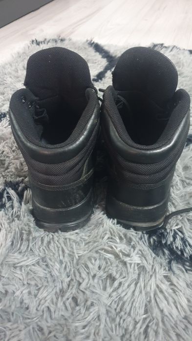 Vand ghete nike stare foarte bună