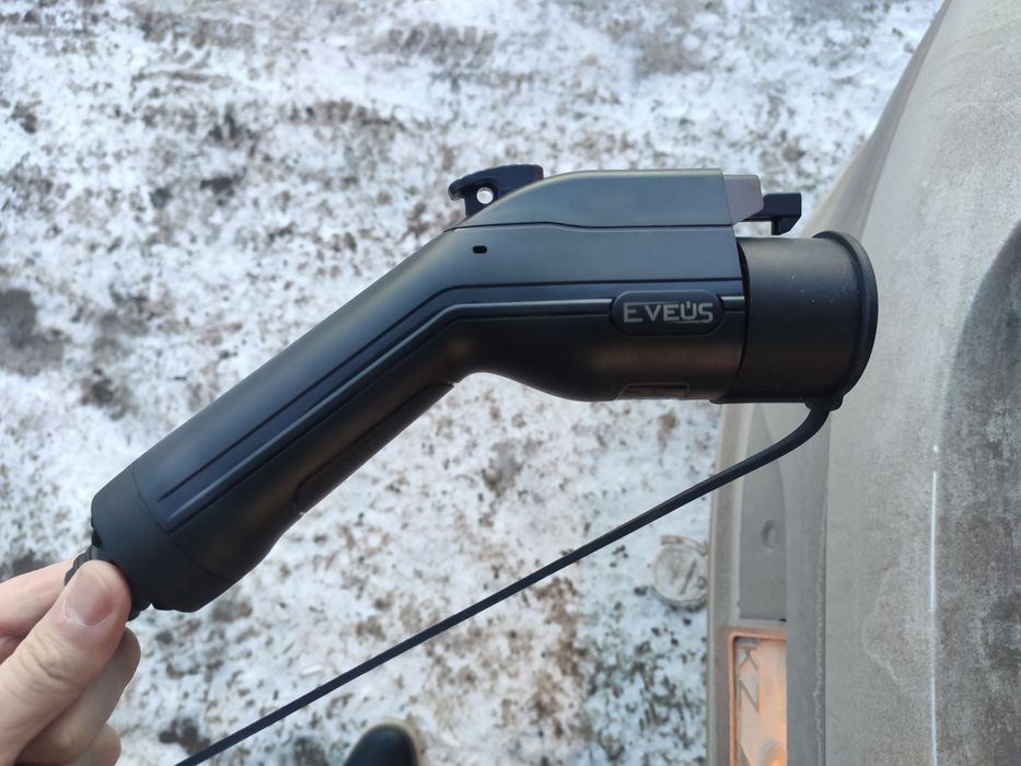 Продам кабель для электромобилей, type 2 - type 1