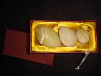 Нефритовые Яйца Натуральный Камень в коробке Новые для здоровья