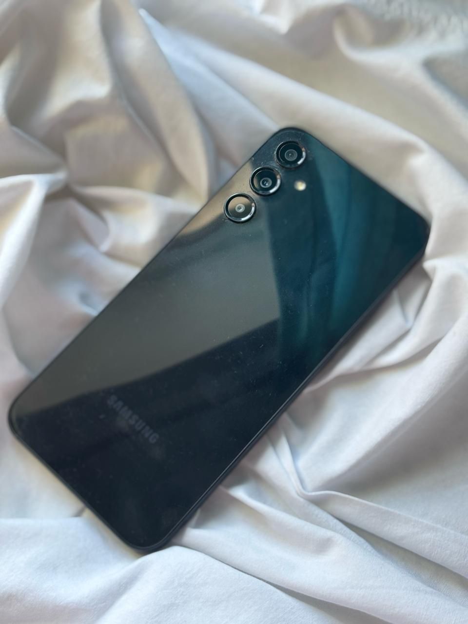 Samsung a24 4/128