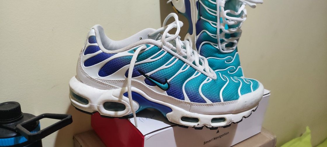 Оригинални маратонки Nike TN
