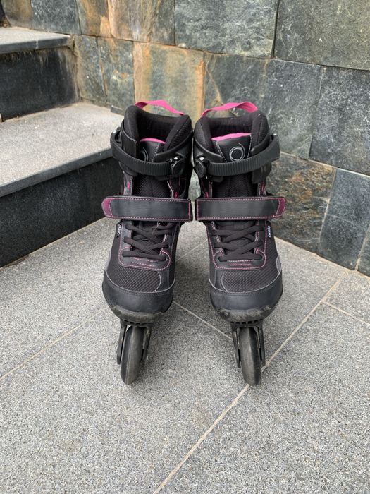 Черни ролери с розови акценти – размер 40, стил и комфорт!